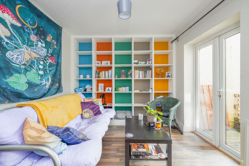 2 bedroom flat for sale in Cromer Road, Greenbank, BS5