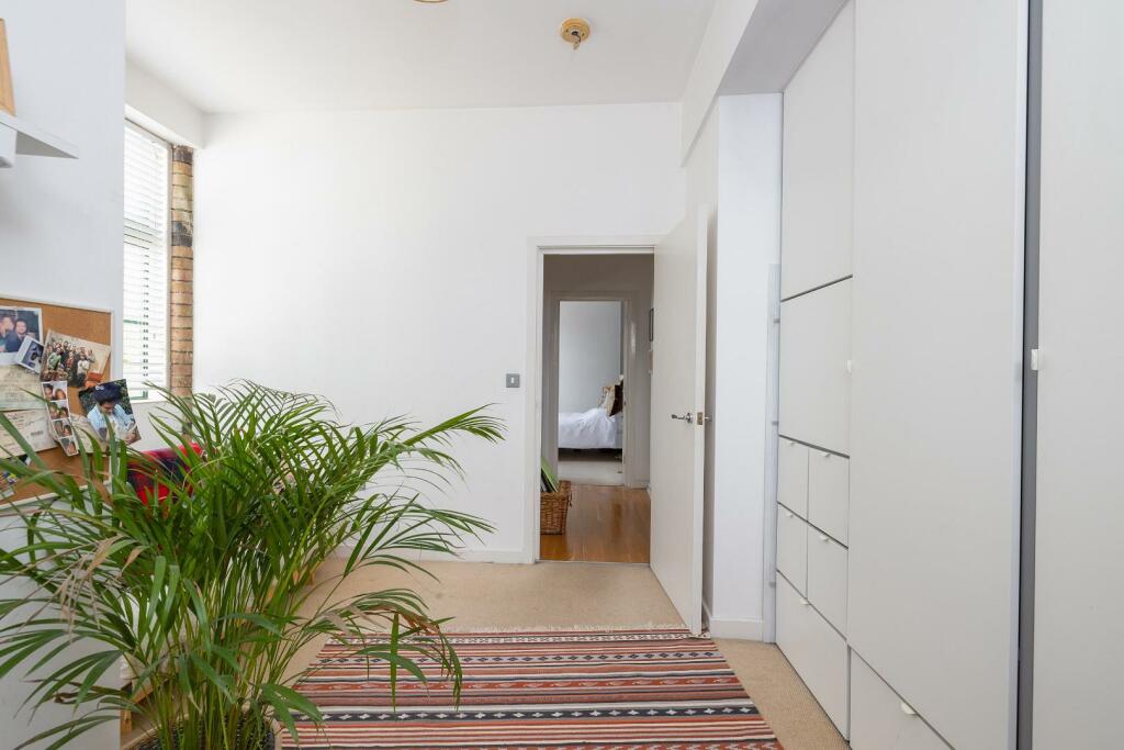 Additional property image - Redcliff Street, Redcliffe