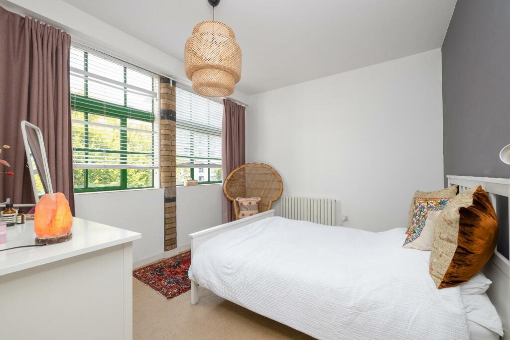 Additional property image - Redcliff Street, Redcliffe