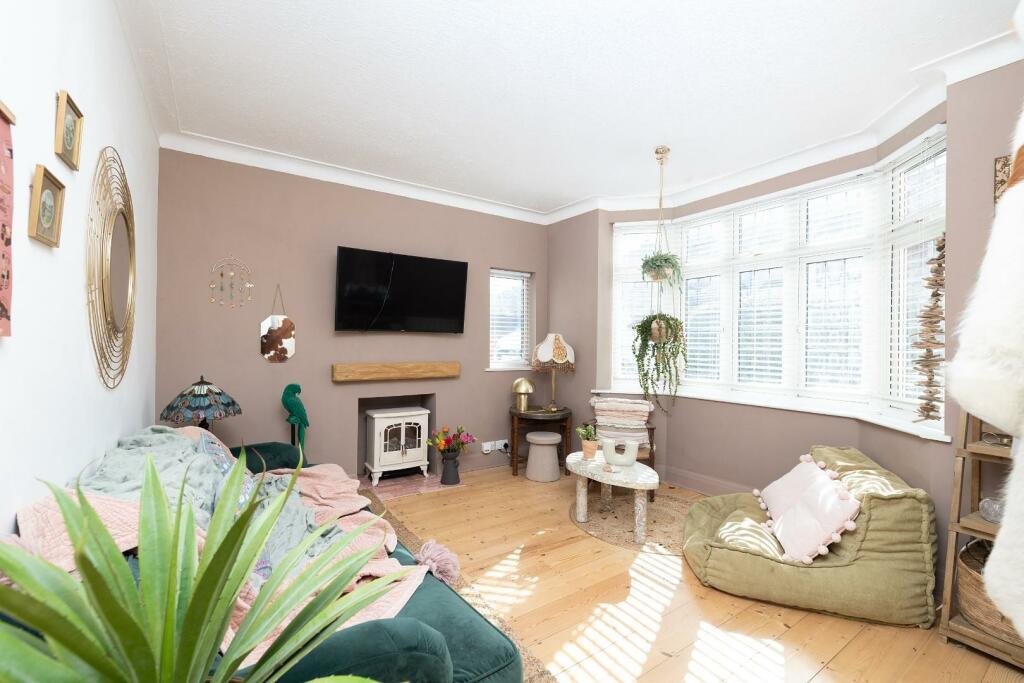 Additional property image - Newbridge Road, St Annes