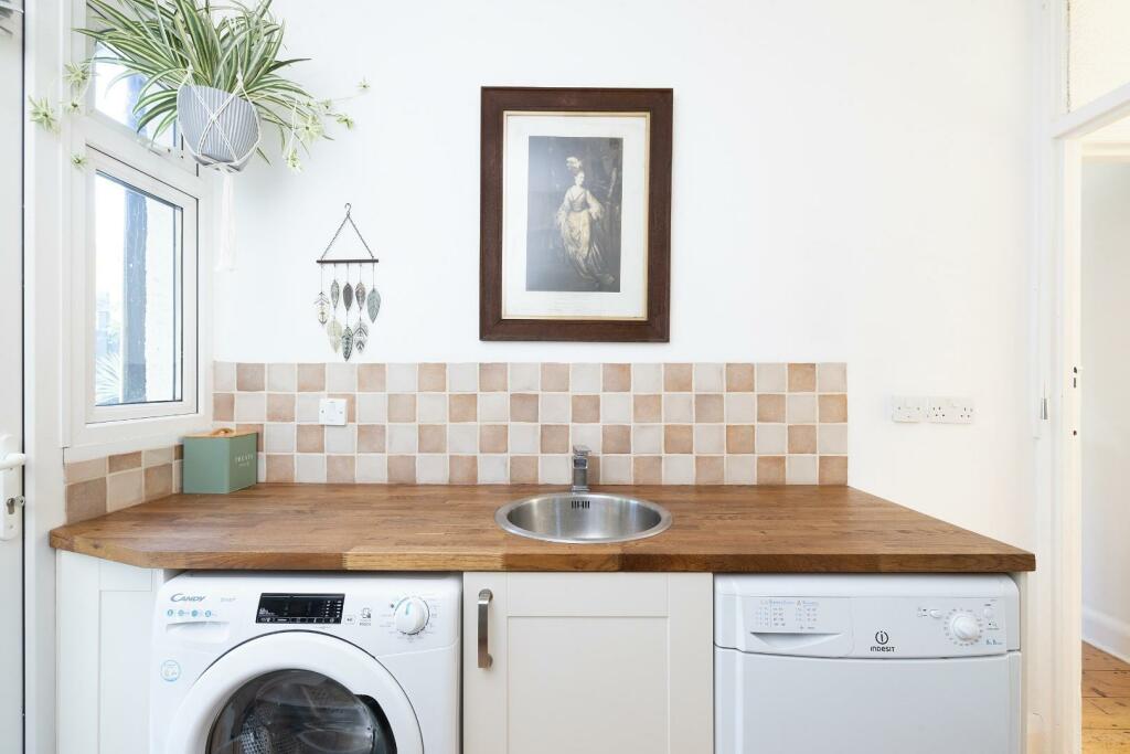 Additional property image - Newbridge Road, St Annes