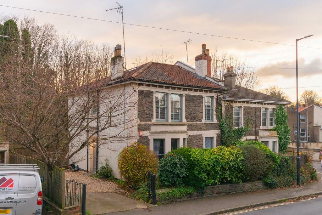 Additional property image - Cromwell Road, St. Andrews