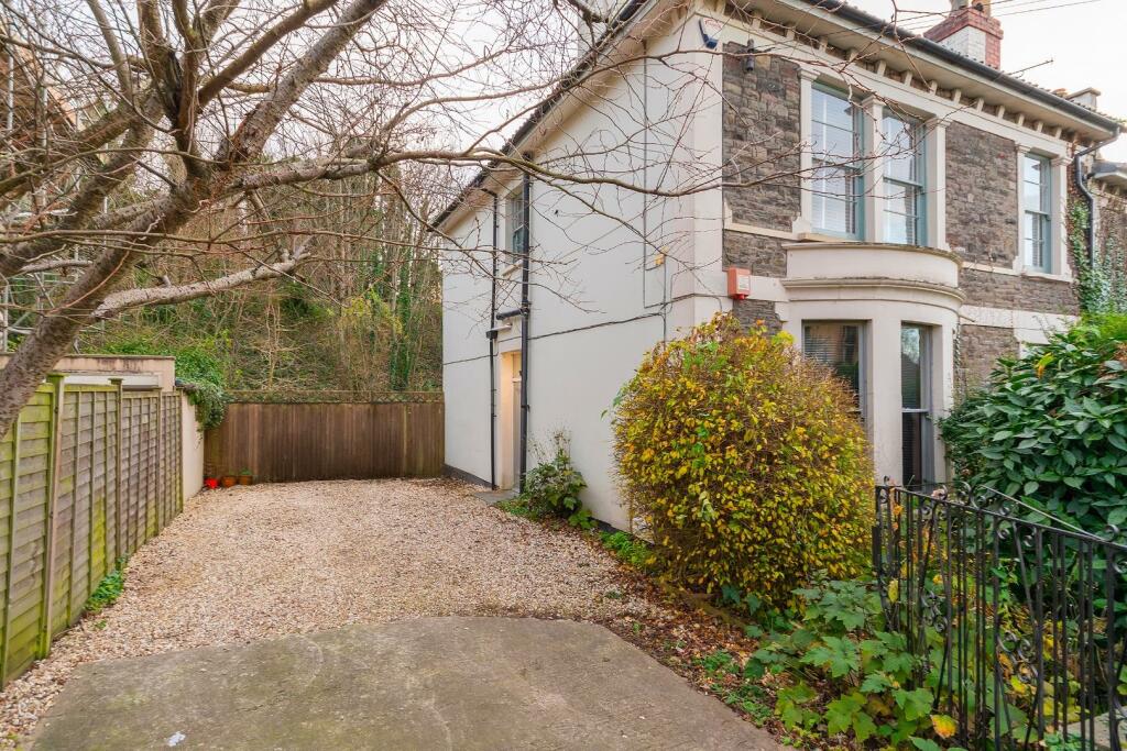 Additional property image - Cromwell Road, St. Andrews