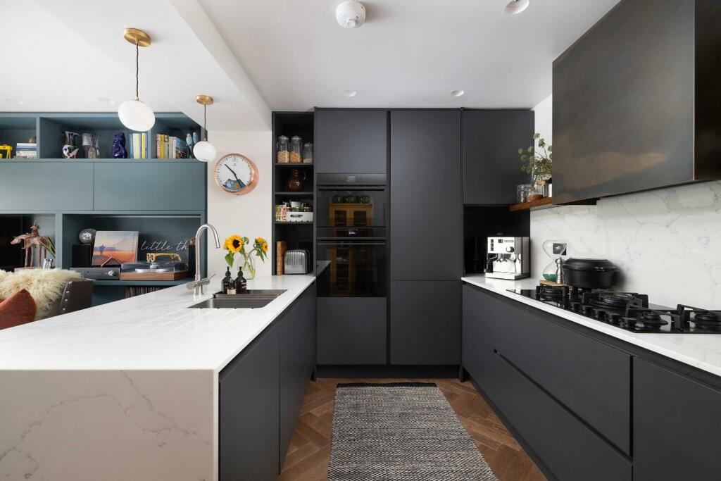 Additional property image - Church Lane, Cliftonwood