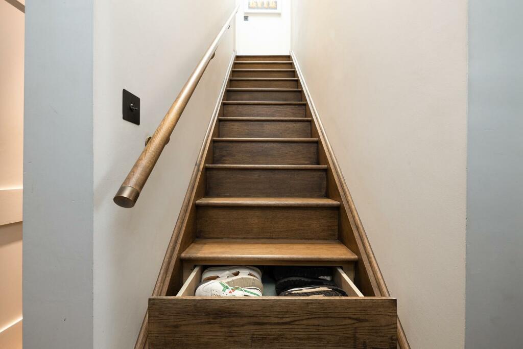 Additional property image - Church Lane, Cliftonwood