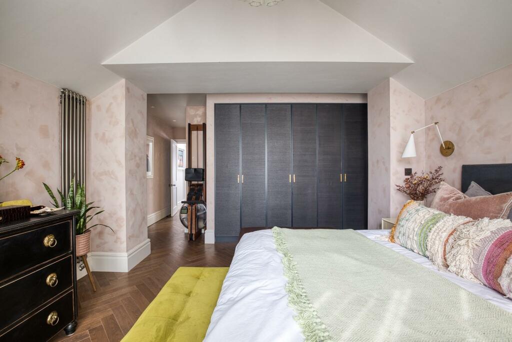 Additional property image - Church Lane, Cliftonwood