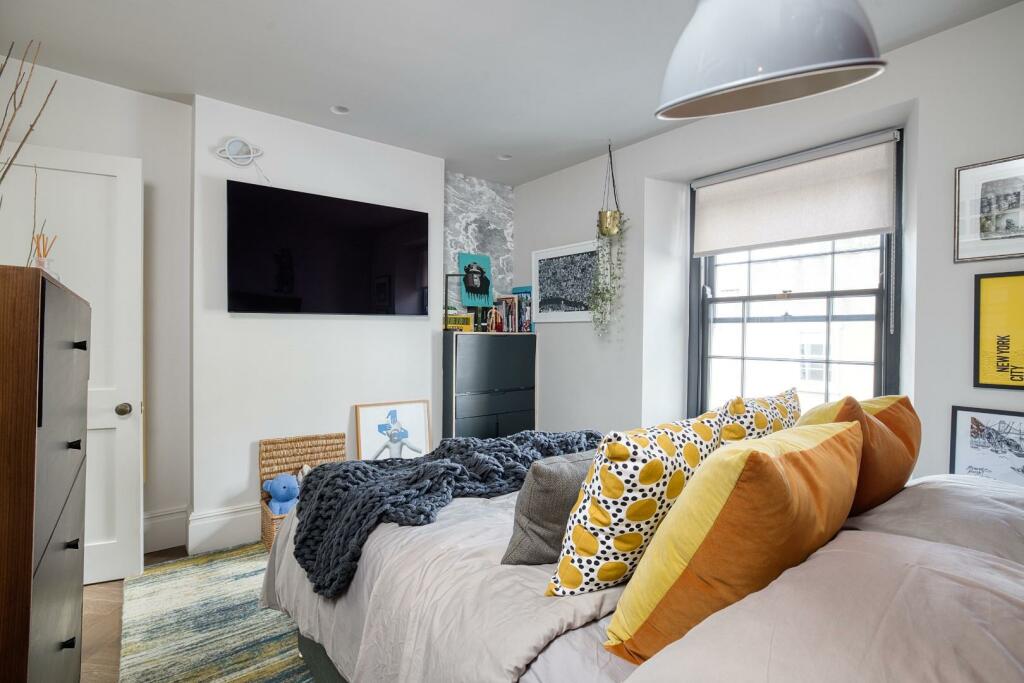 Additional property image - Church Lane, Cliftonwood