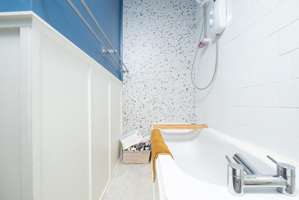 Additional property image - Dunkerry Road, Windmill Hill
