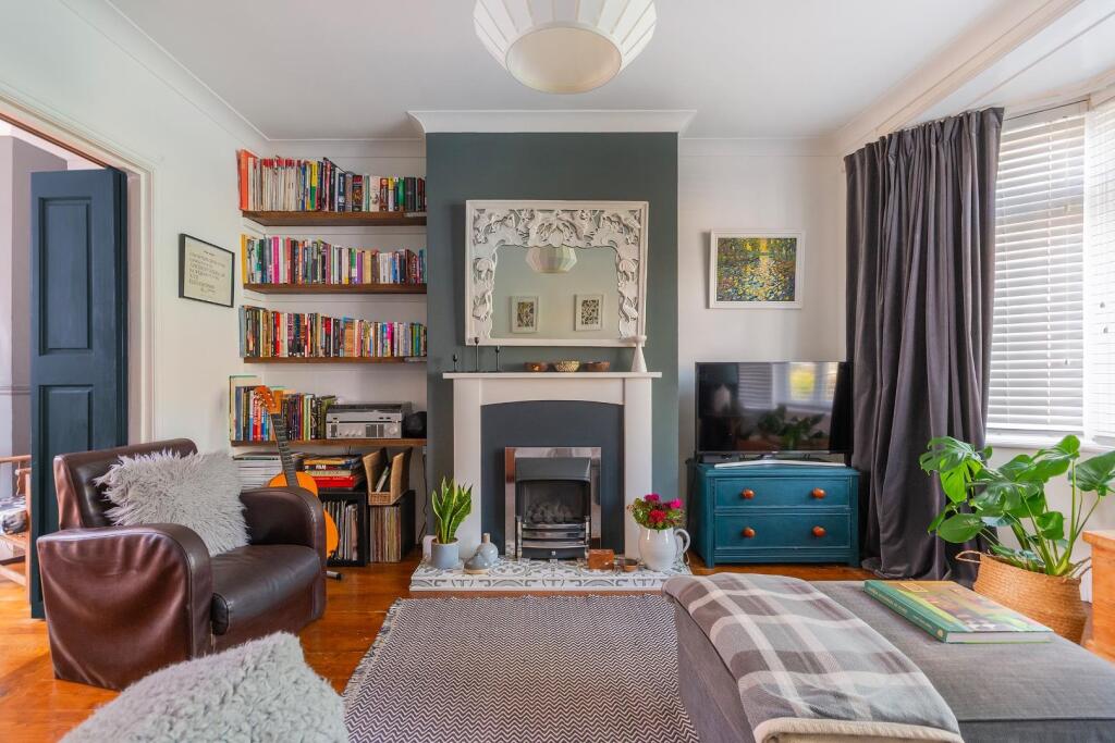 Main image of property: Stoneleigh Crescent, Knowle