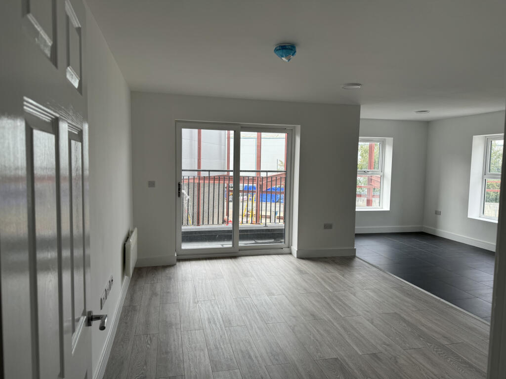 Main image of property: 208, Garsington Road, Oxford, Oxfordshire, OX4