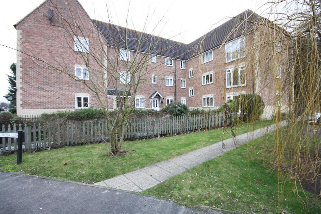 Main image of property: Anna Pavlova Close, Abingdon