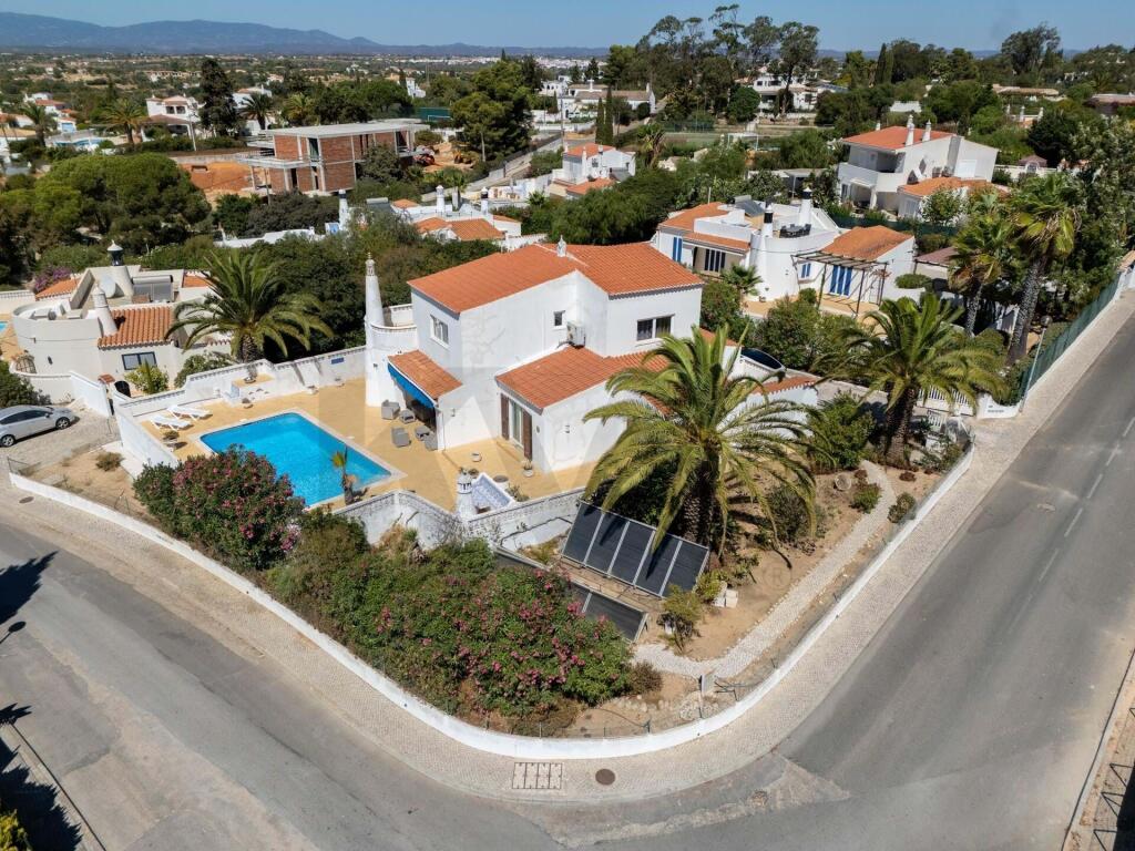 Main image of property: Algarve, Lagoa