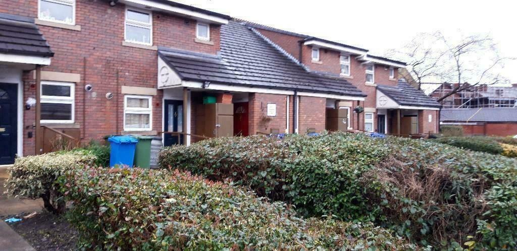 Main image of property: Meadowfield Court, Hyde, Greater Manchester, SK14