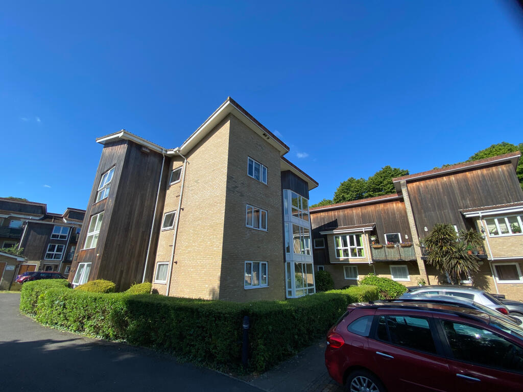 2 bedroom flat for rent in Regents Park, Southampton, SO15