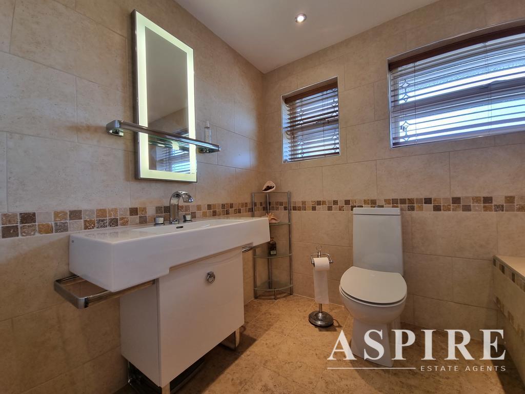 5 bedroom detached house for sale in Underhill Road, Benfleet, SS7