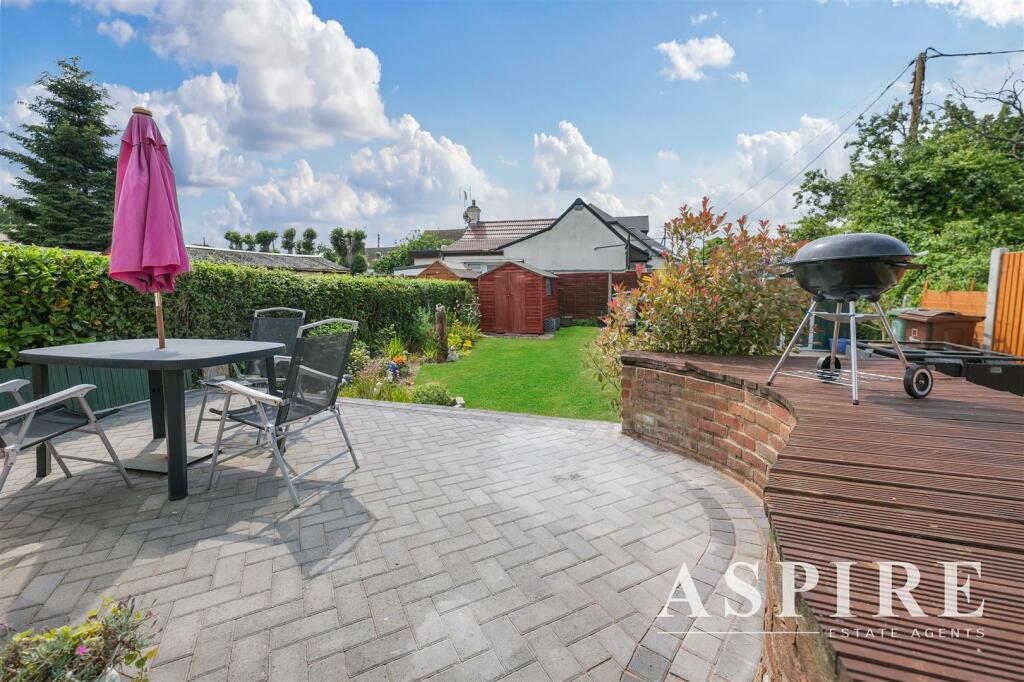 2 bedroom semidetached bungalow for sale in Bartley Road, Benfleet, SS7