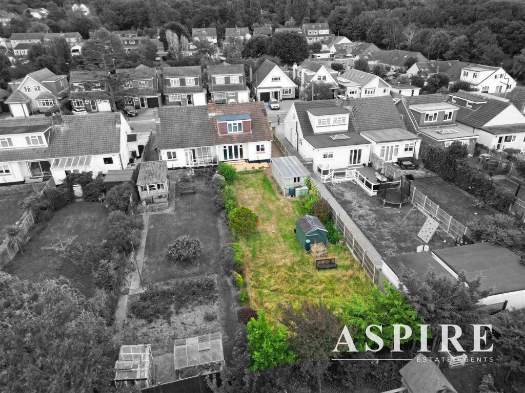 3 bedroom semidetached house for sale in Felstead Road, Benfleet, SS7