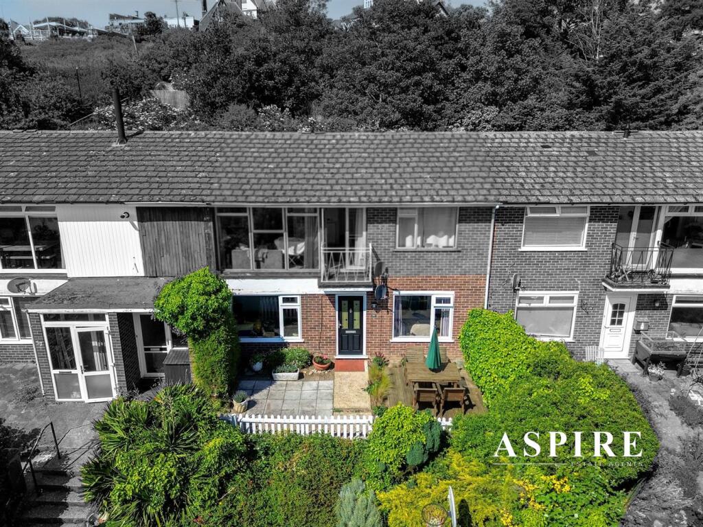 Main image of property: Laurel Close, Leigh-On-Sea