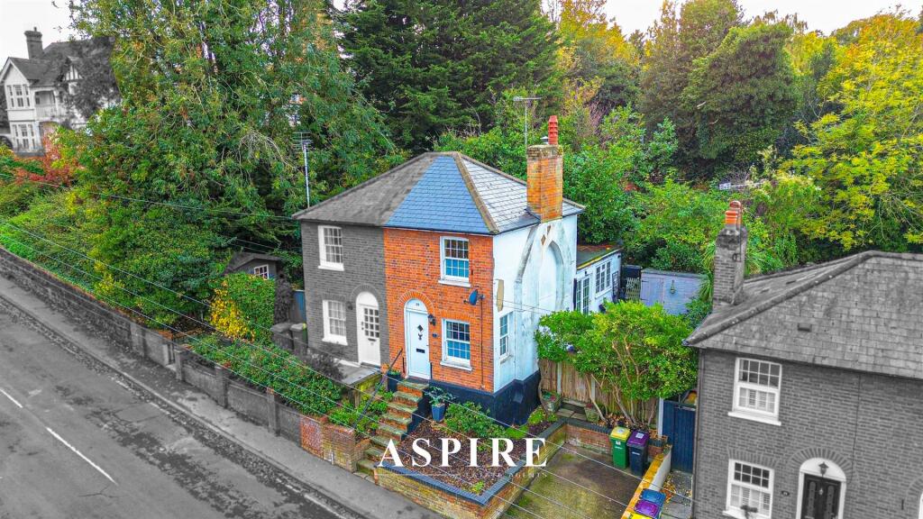 Main image of property: Video Presentation Inside - London Hill, Rayleigh