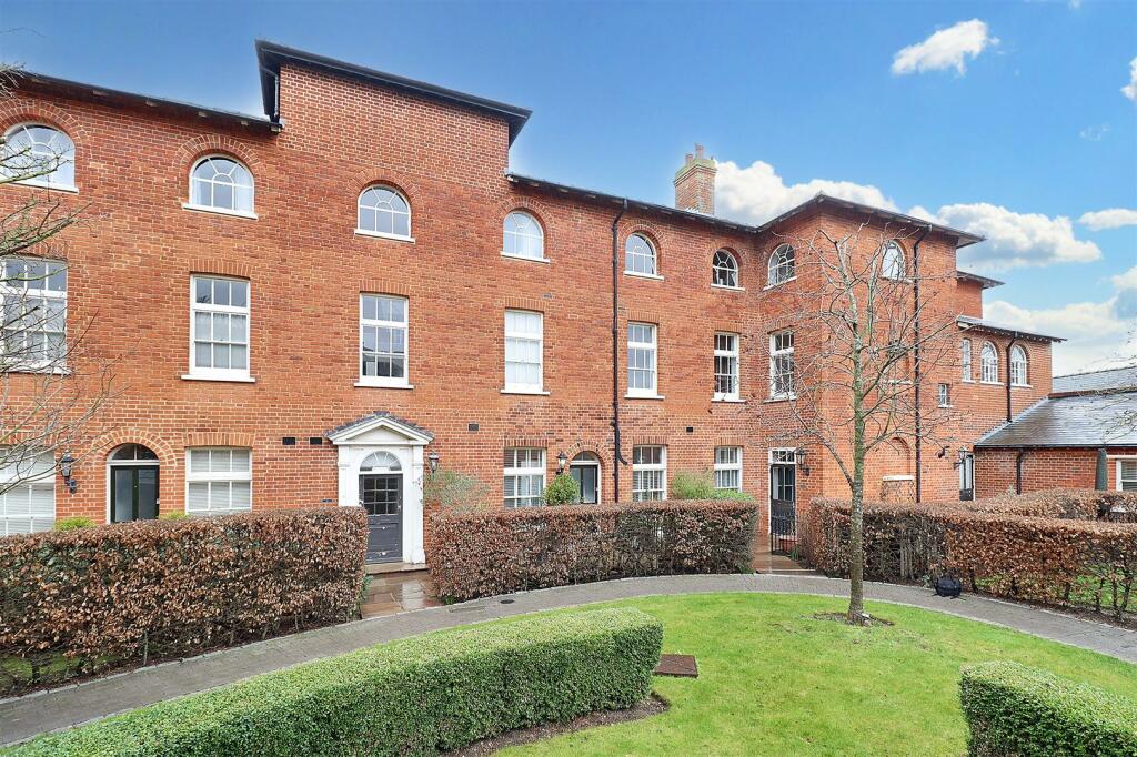 1 bedroom apartment for sale in Old St. Michaels Drive, Braintree, CM7