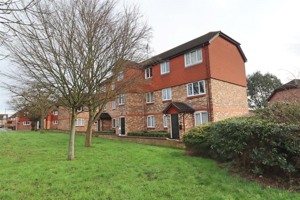 2 bedroom apartment for rent in Ramshaw Drive, Chelmsford, CM2