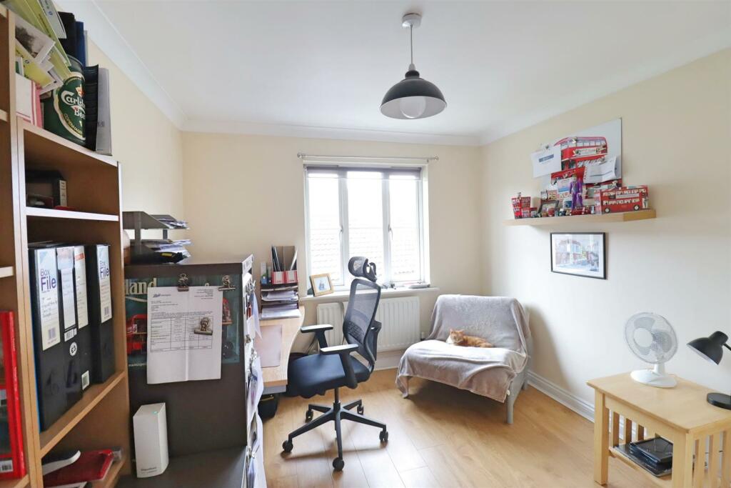 Additional property image - Queenborough Lane, Great Notley, Braintree