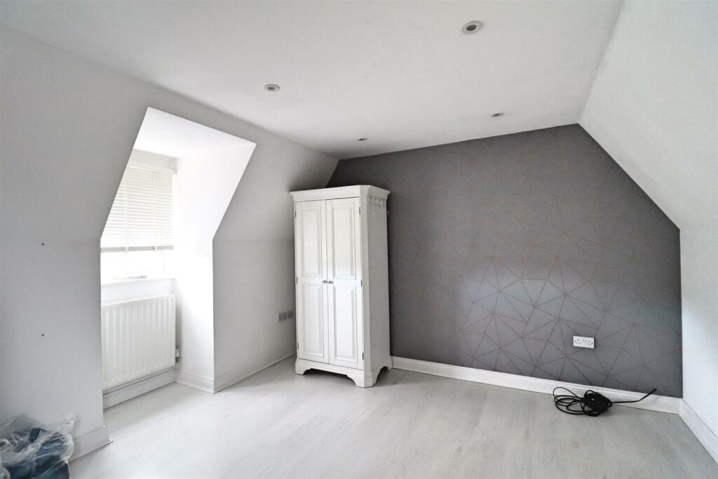 Additional property image - Queenborough Lane, Great Notley, Braintree