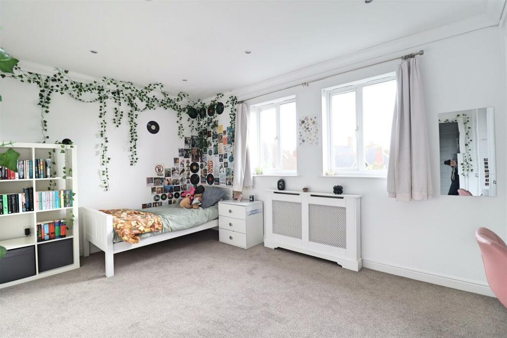 Additional property image - Grantham Avenue, Great Notley, Braintree
