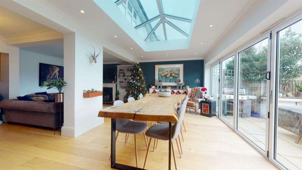 Additional property image - Oaklea Avenue, Chelmsford