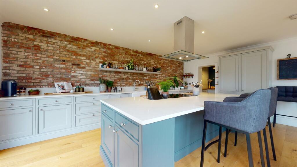 Additional property image - Oaklea Avenue, Chelmsford