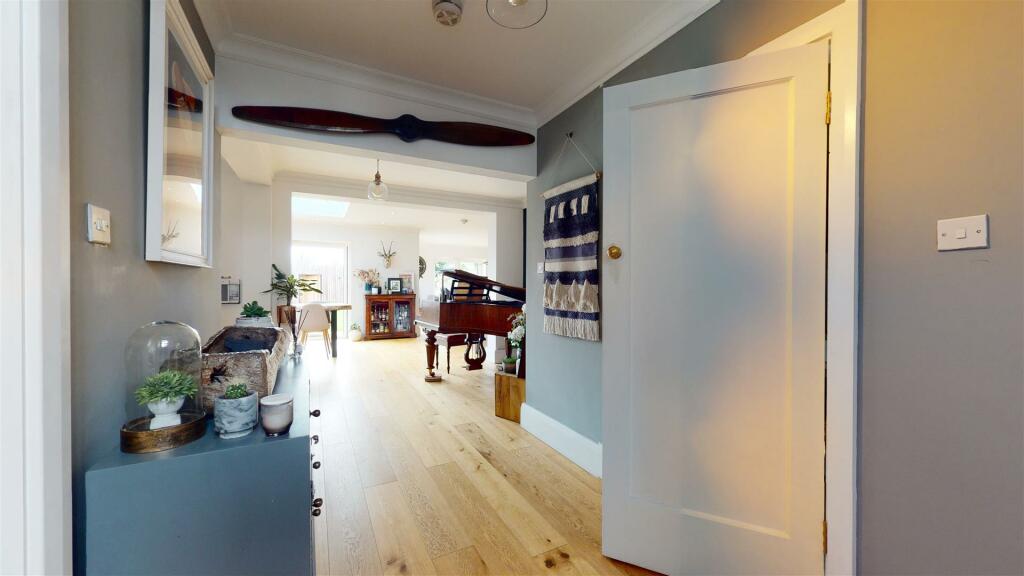 Additional property image - Oaklea Avenue, Chelmsford