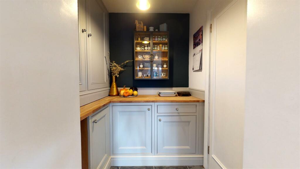Additional property image - Oaklea Avenue, Chelmsford