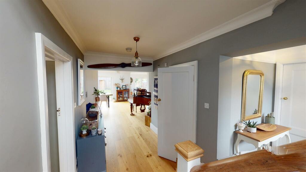 Additional property image - Oaklea Avenue, Chelmsford