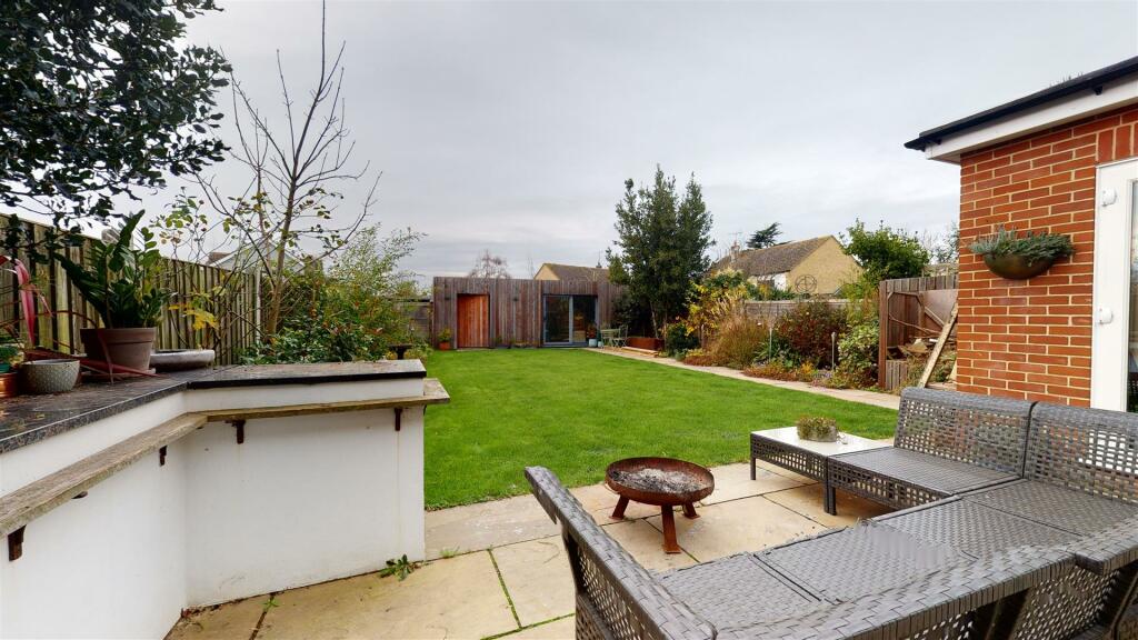 Additional property image - Oaklea Avenue, Chelmsford