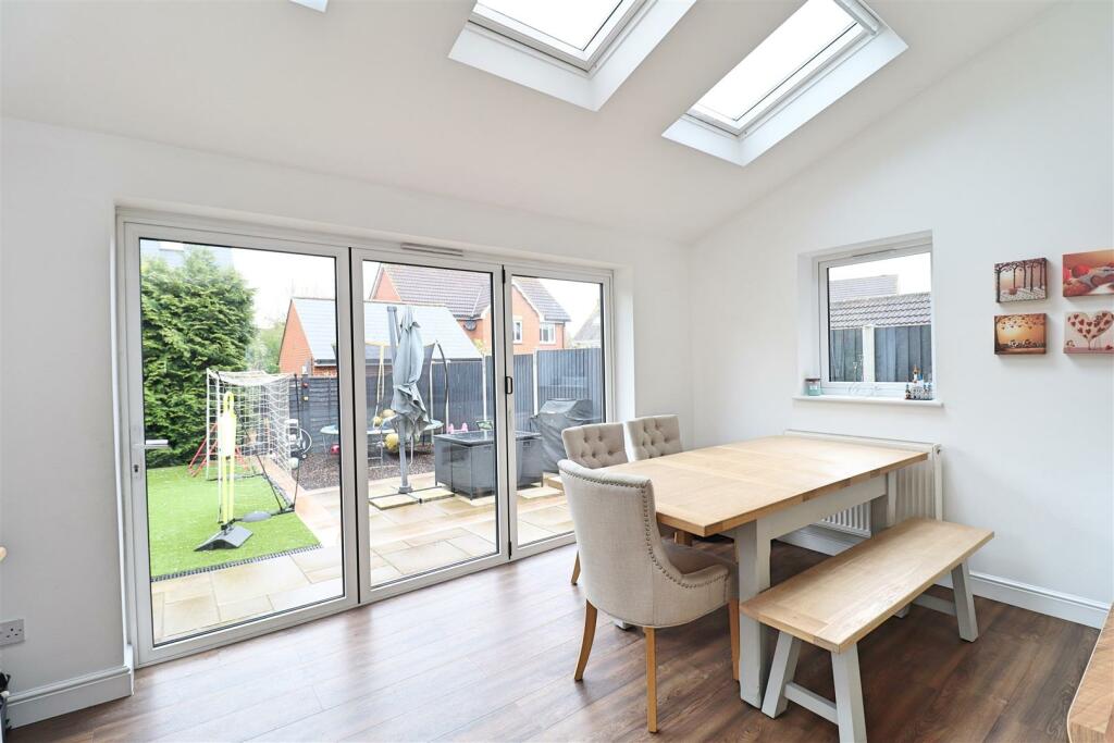 Additional property image - Chatsworth Avenue, Great Notley, Braintree