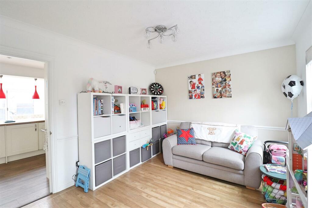 Additional property image - Chatsworth Avenue, Great Notley, Braintree