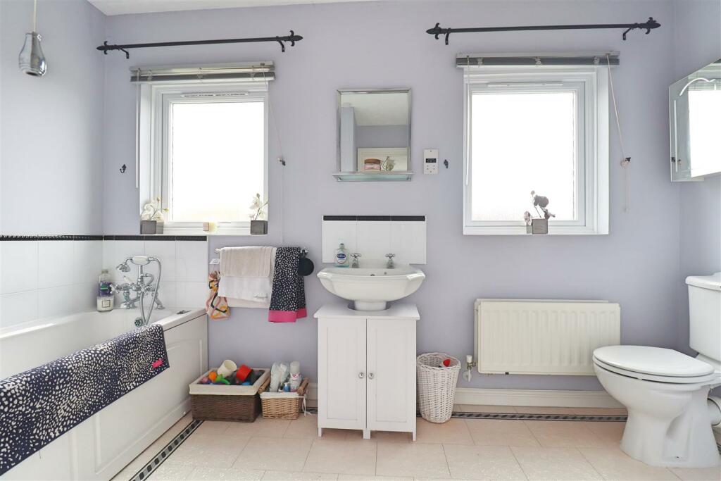 Additional property image - Chatsworth Avenue, Great Notley, Braintree