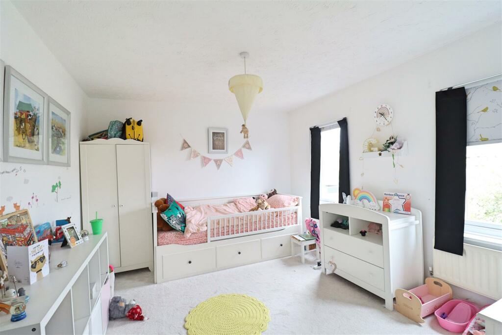 Additional property image - Chatsworth Avenue, Great Notley, Braintree