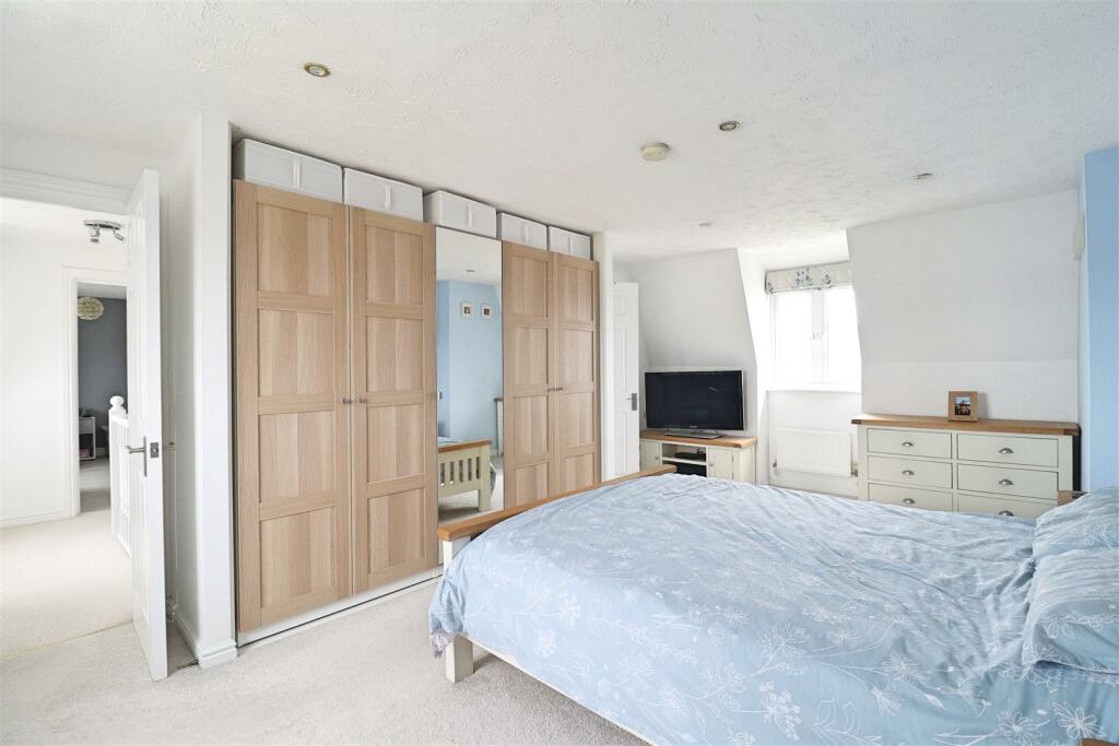 Additional property image - Chatsworth Avenue, Great Notley, Braintree