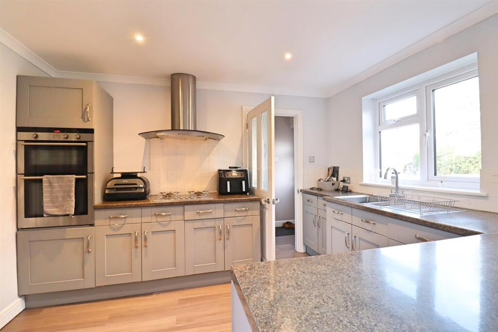 Additional property image - Oaklands Close, Braintree