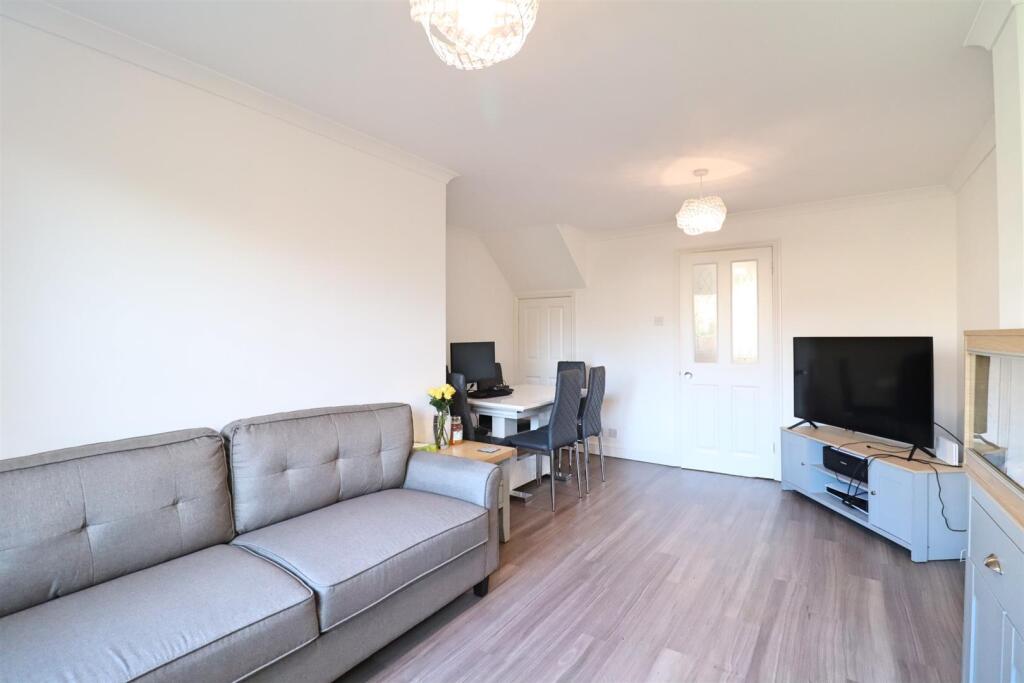 Additional property image - Oaklands Close, Braintree