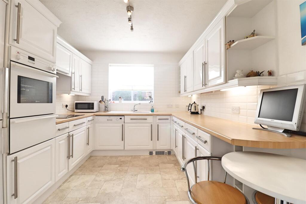 Additional property image - Petworth Close, Great Notley, Braintree