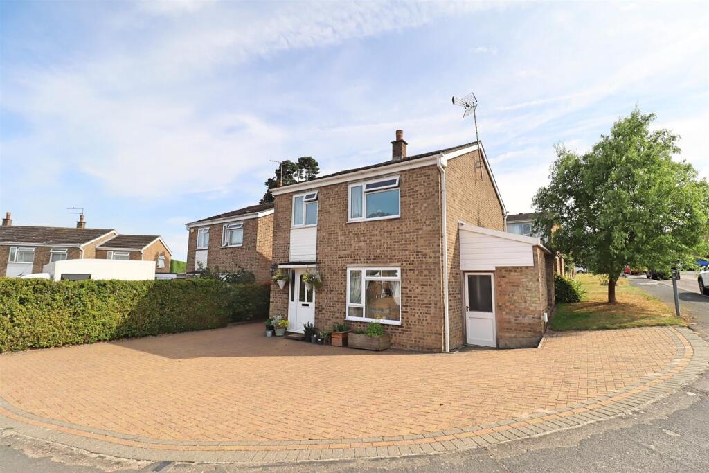 Main image of property: The Kentings, Braintree