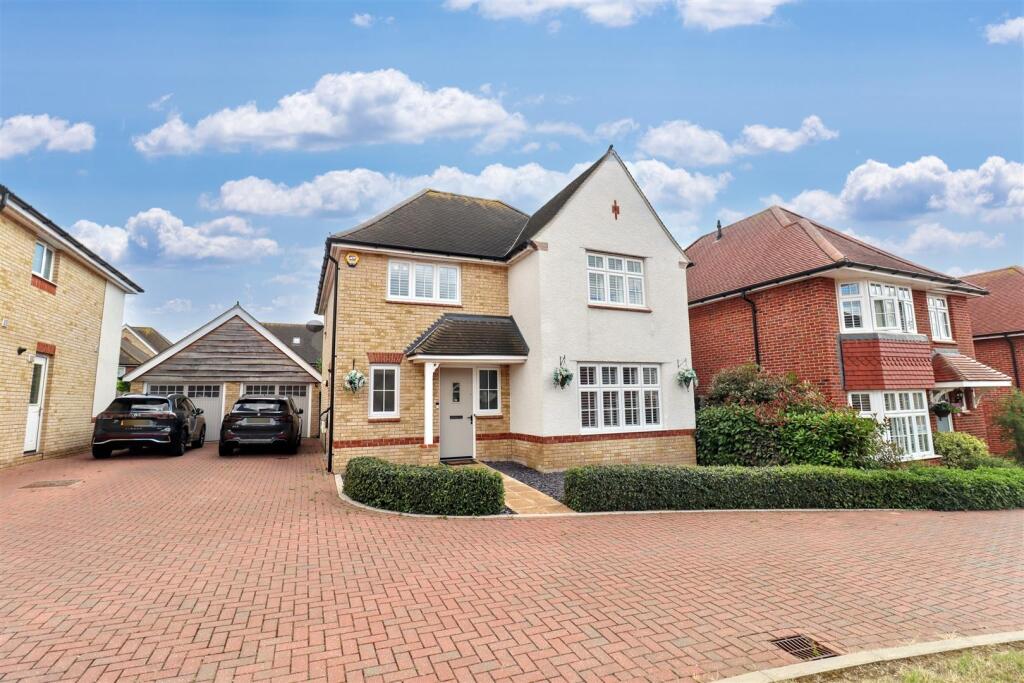 Main image of property: Broomfield Way, Braintree