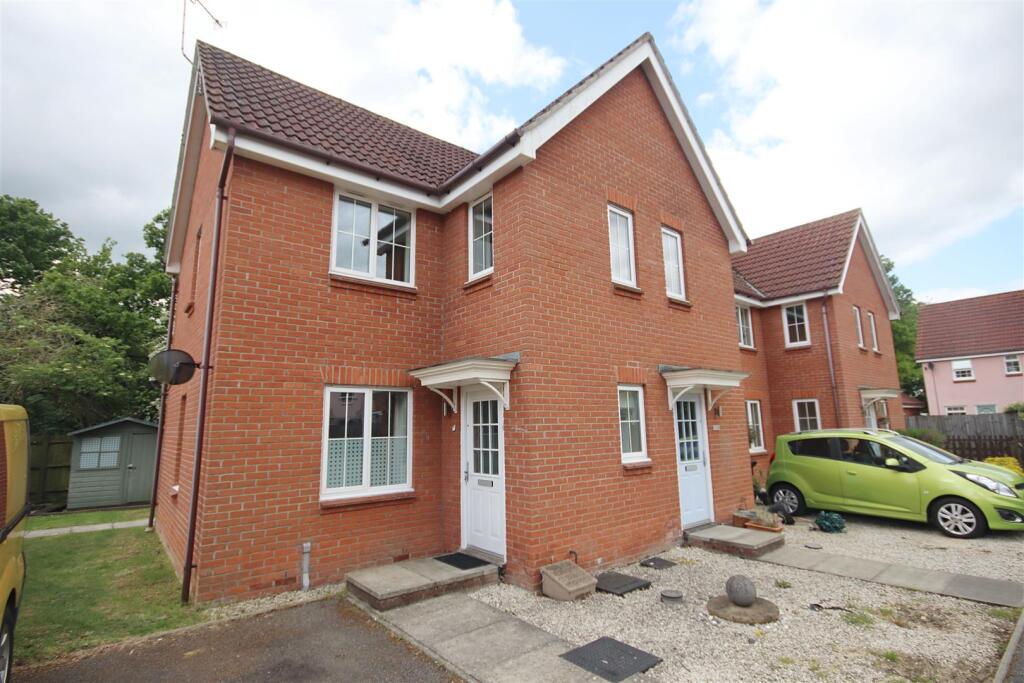 Main image of property: Plaiters Way, Braintree
