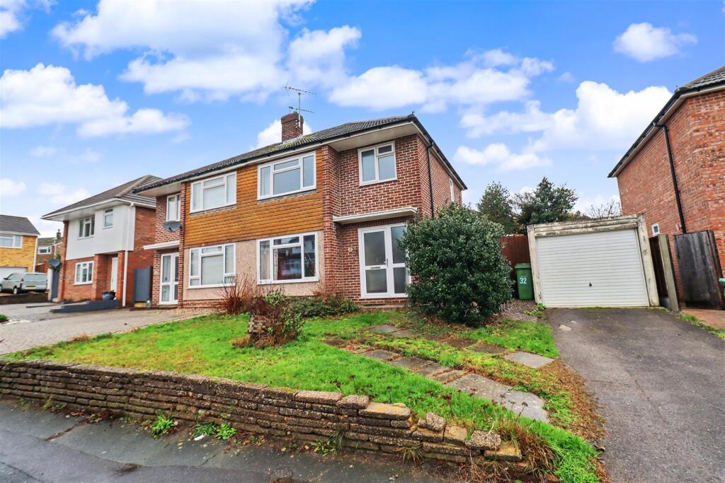 Main image of property: Godlings Way, Braintree