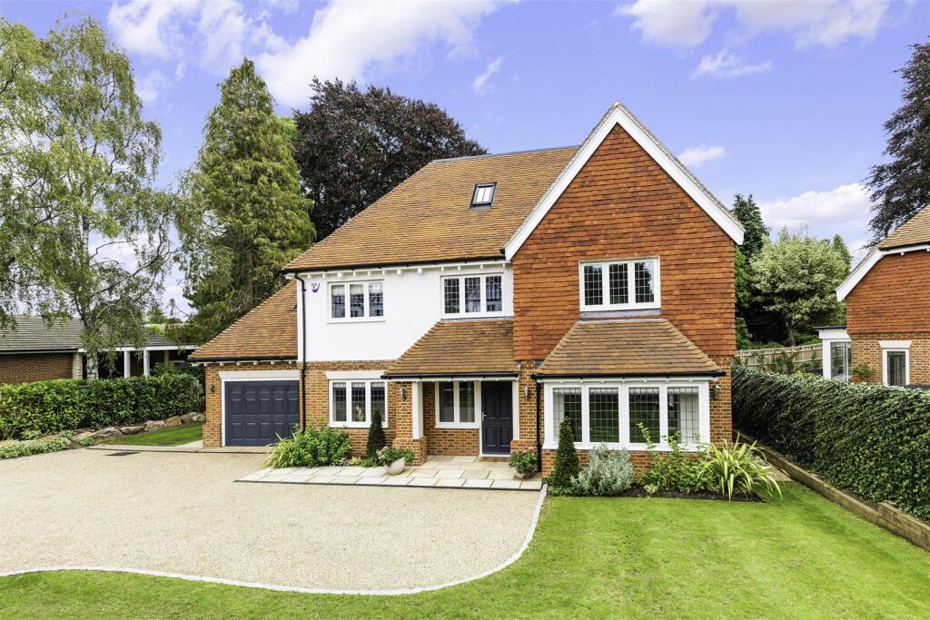 Main image of property: Russell Close, Walton On The Hill, Tadworth