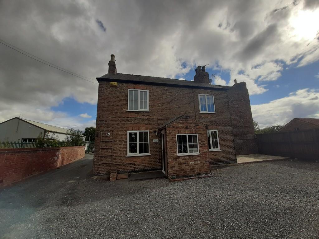 2 bedroom semi-detached house for rent in Wigginton Road, York, North Yorkshire, YO32