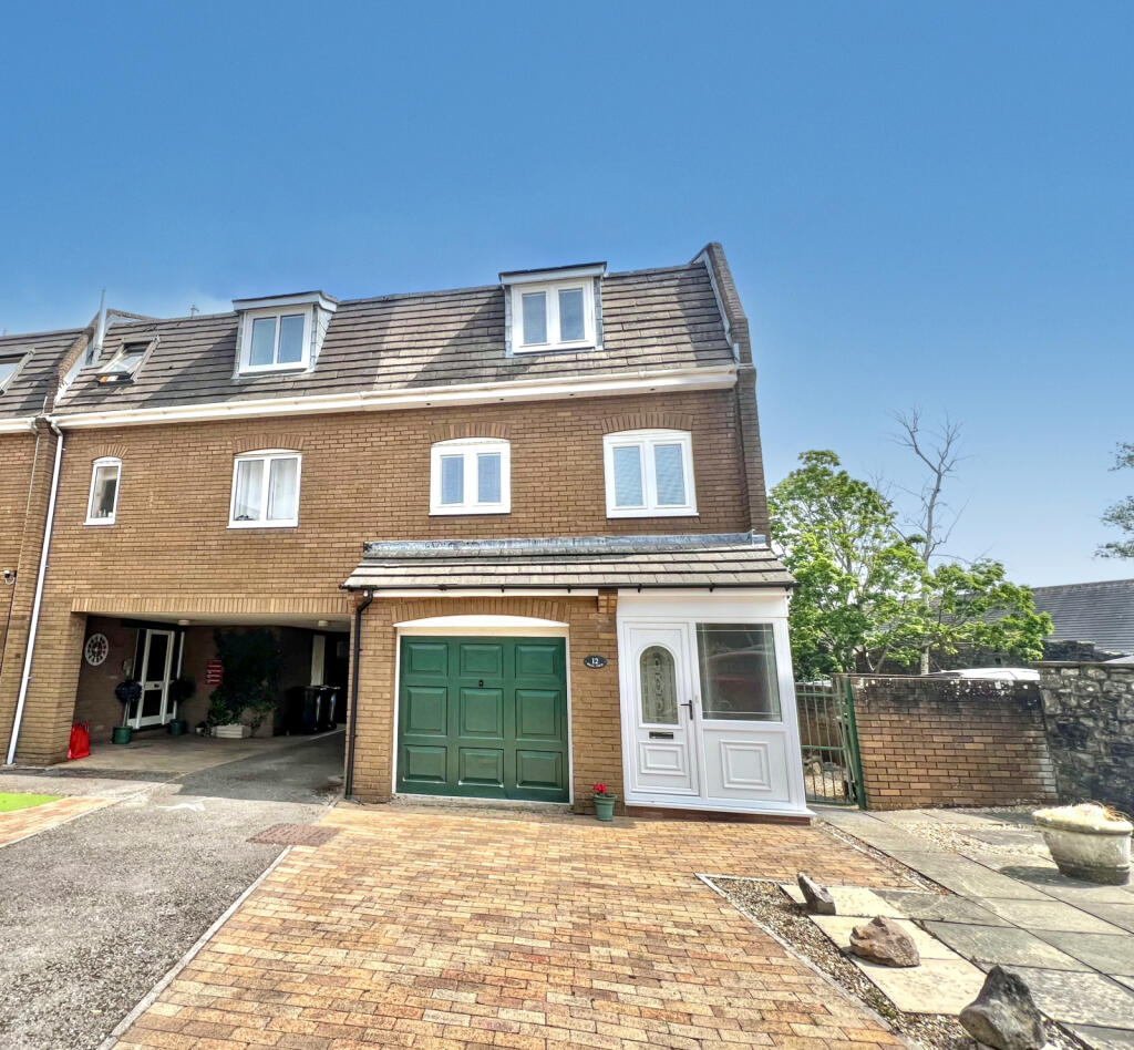 Main image of property: ELEVATED PANORAMIC VIEWS 11 Dell View ,Chepstow, Monmouthshire, NP16 5JA