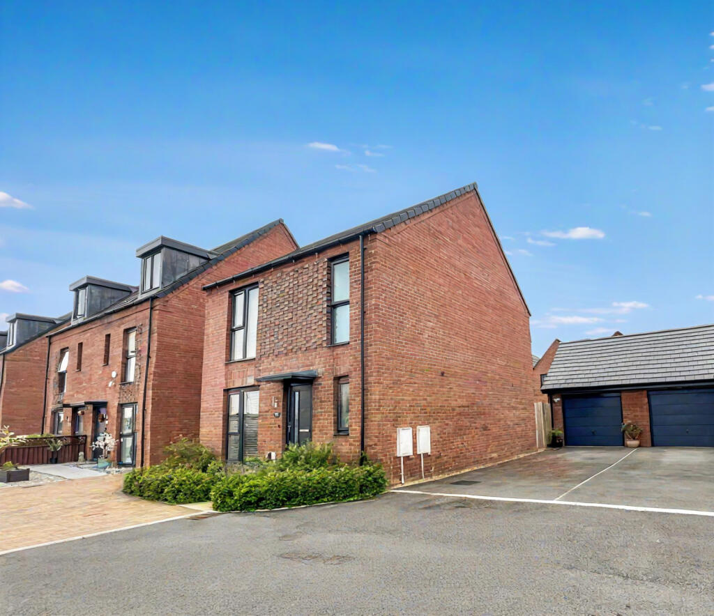 Main image of property: CONTEMPORARY 3 Bedroom (Ensuite) Home 14 Dolomite Close, Glan Llyn, Llanwern, Newport, NP19 4UF